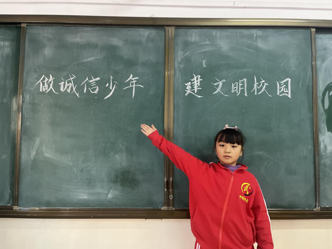 4881acb333e74a339fef015f20755c75.Jpeg