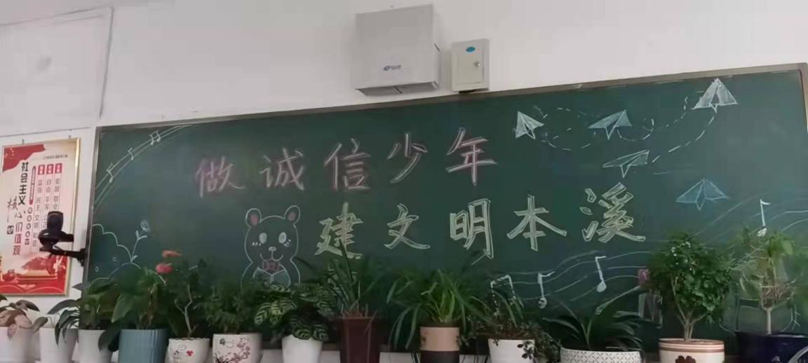 5cf1841c32e0445ebf18949cbe2a83a3.Jpeg