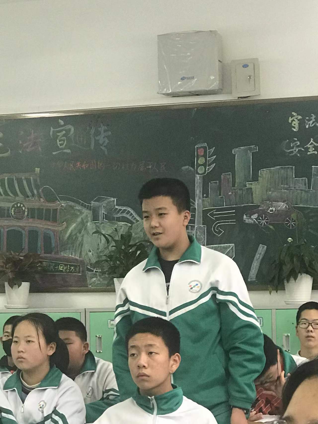 5f4bc714ac5140e1879854274ba2ee2f.Jpeg